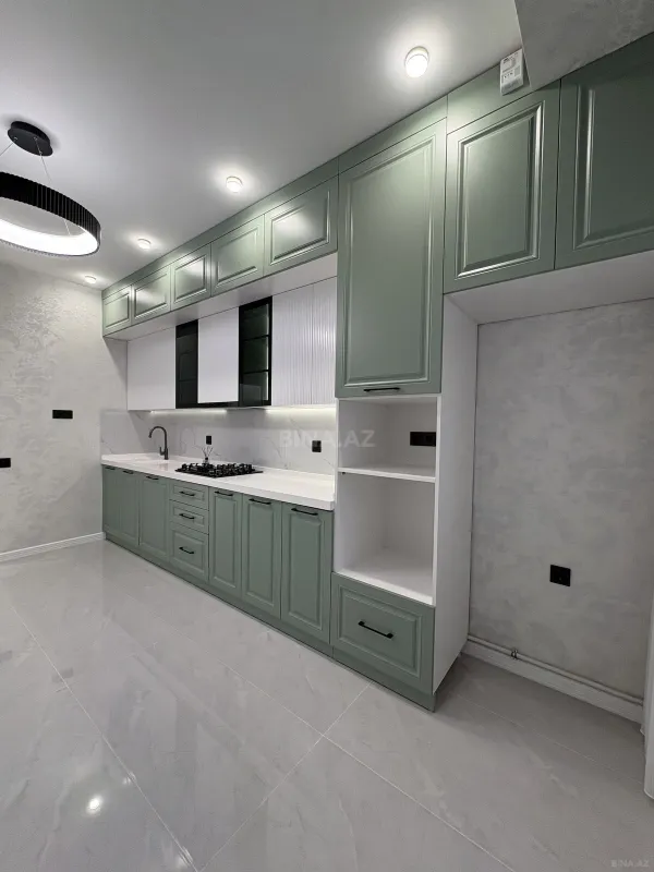 Satılır 3 otaqlı mənzil 105 m²