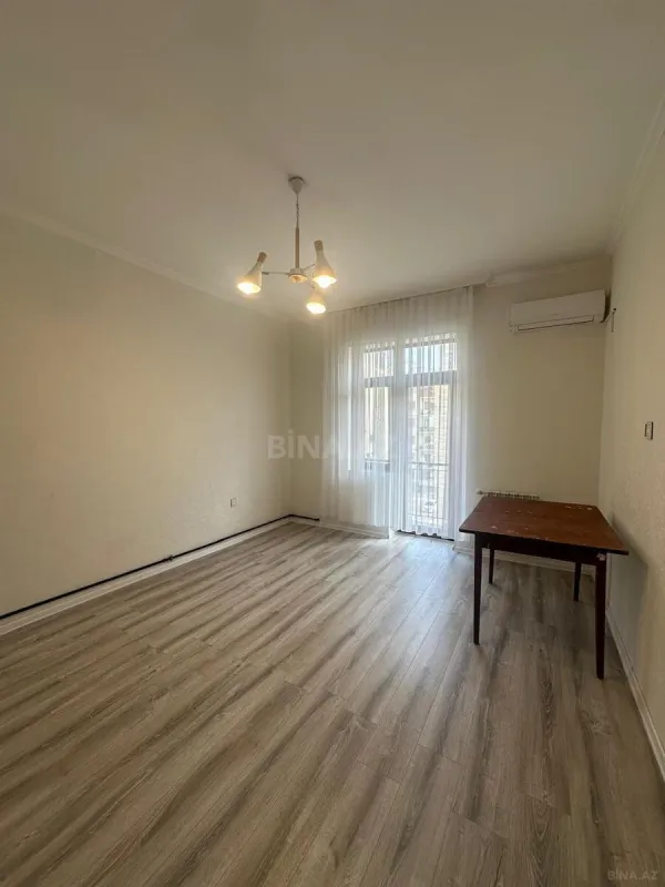 Satılır 2 otaqlı mənzil 37 m²