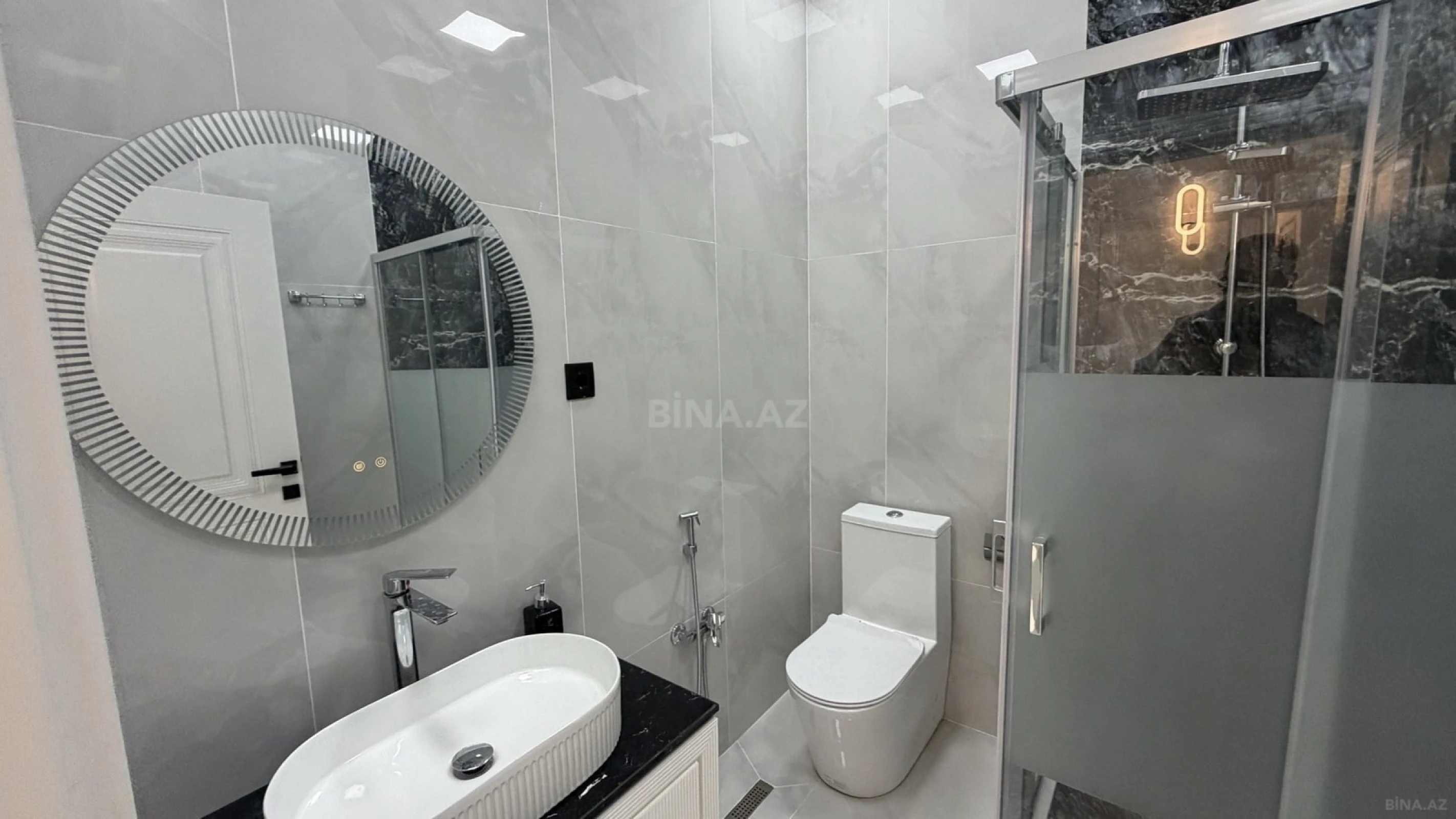 Satılır 4 otaqlı həyət evi 160 m²