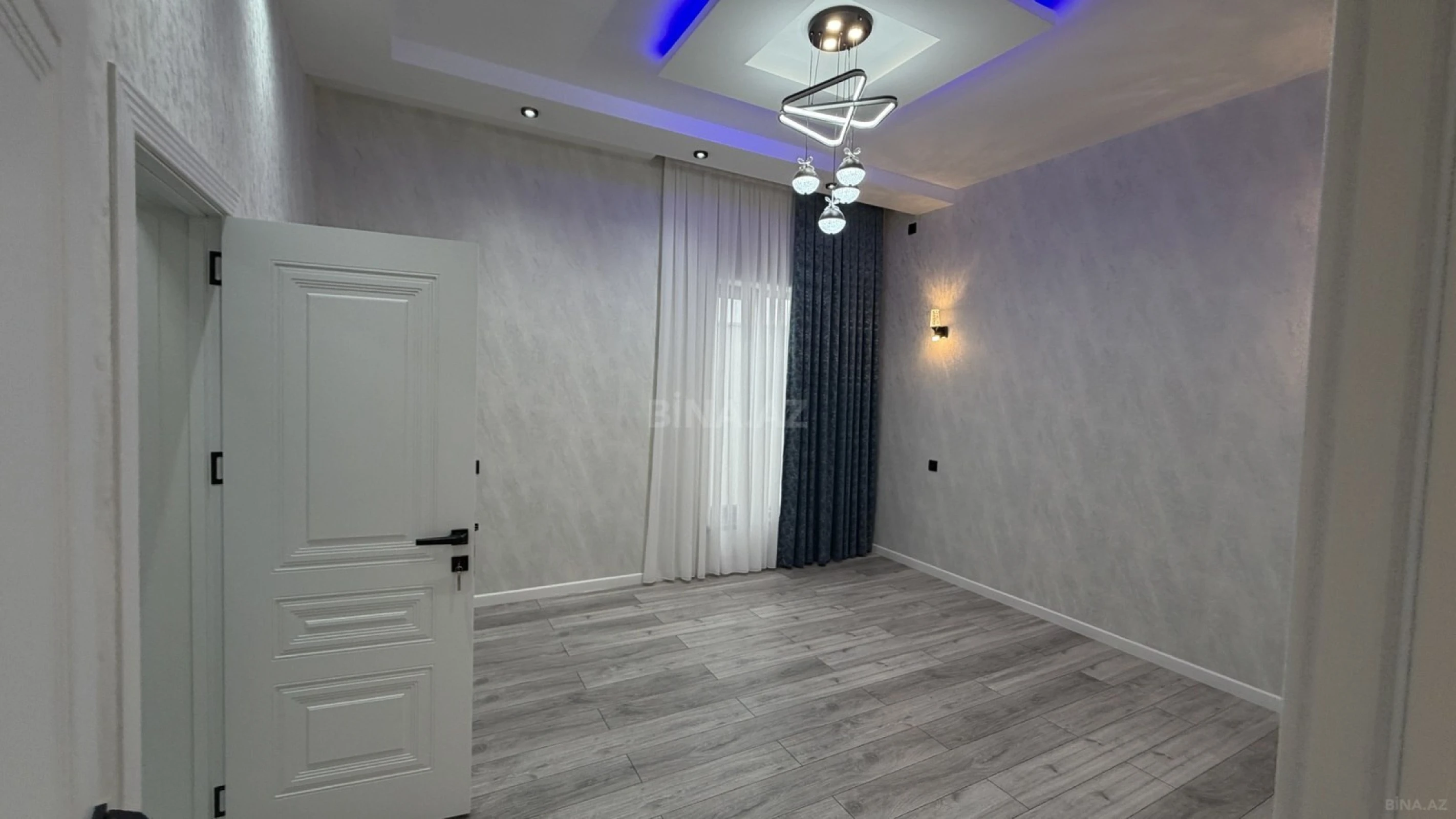 Satılır 4 otaqlı həyət evi 160 m²