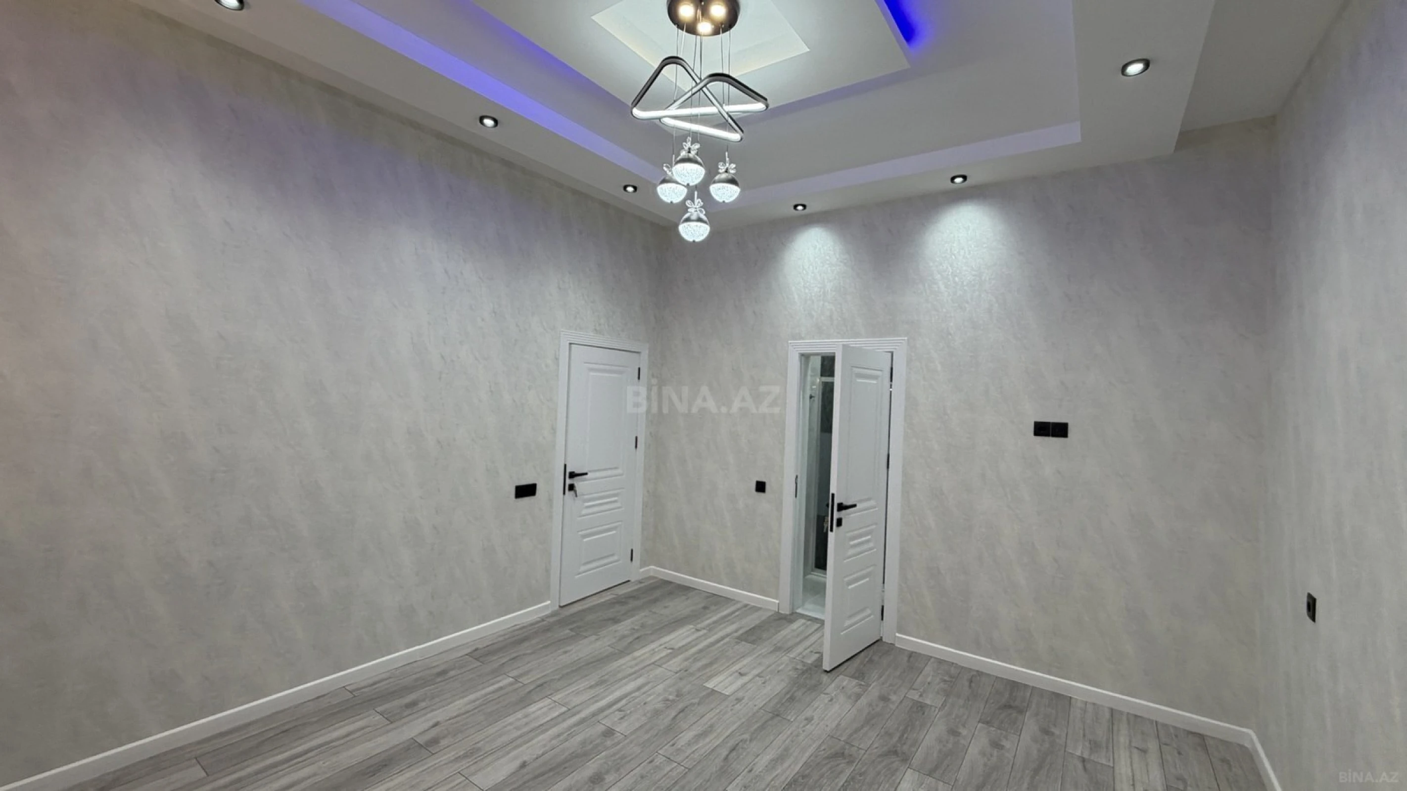 Satılır 4 otaqlı həyət evi 160 m²