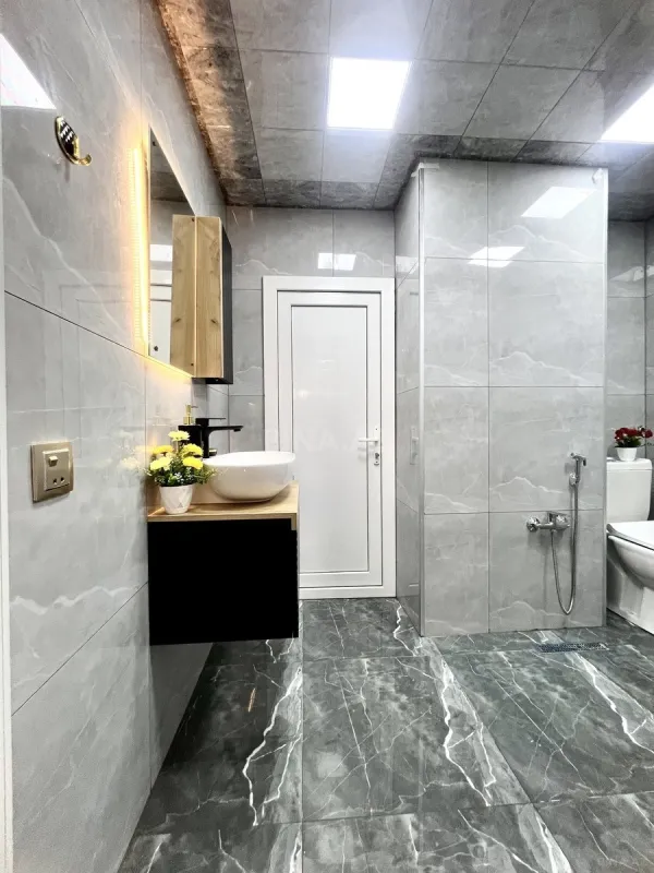 Satılır 3 otaqlı mənzil 110 m²