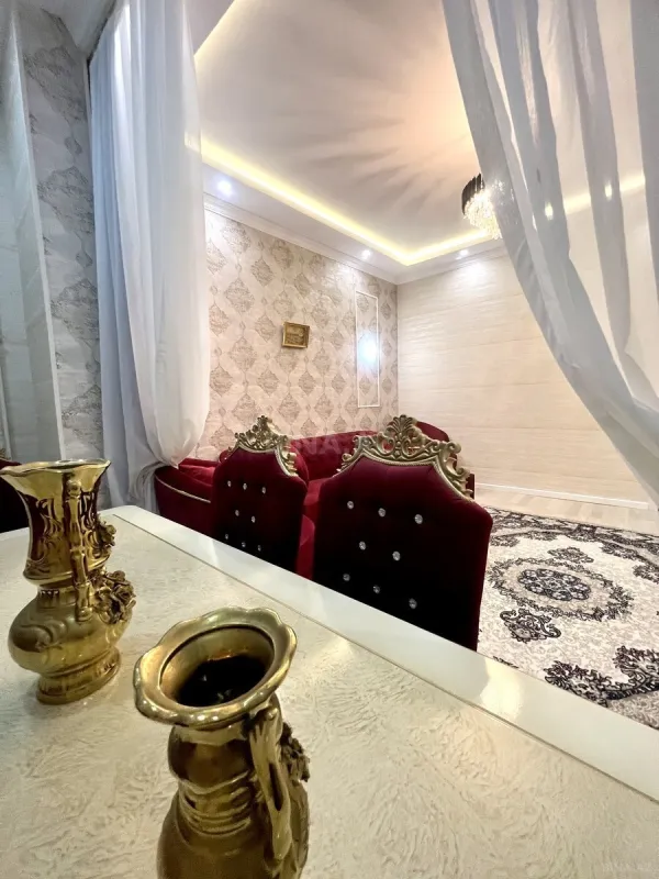 Satılır 3 otaqlı mənzil 110 m²