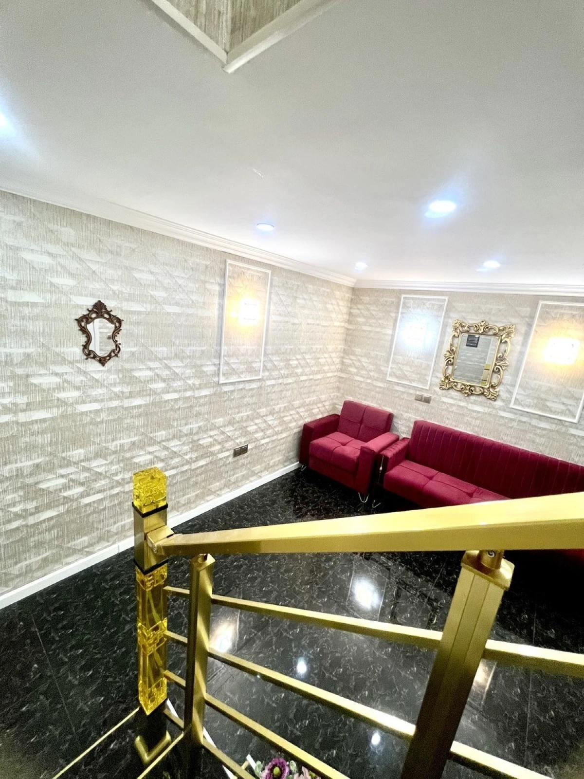 Satılır 3 otaqlı mənzil 110 m²