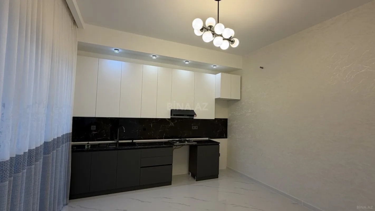 Satılır 4 otaqlı həyət evi 160 m²