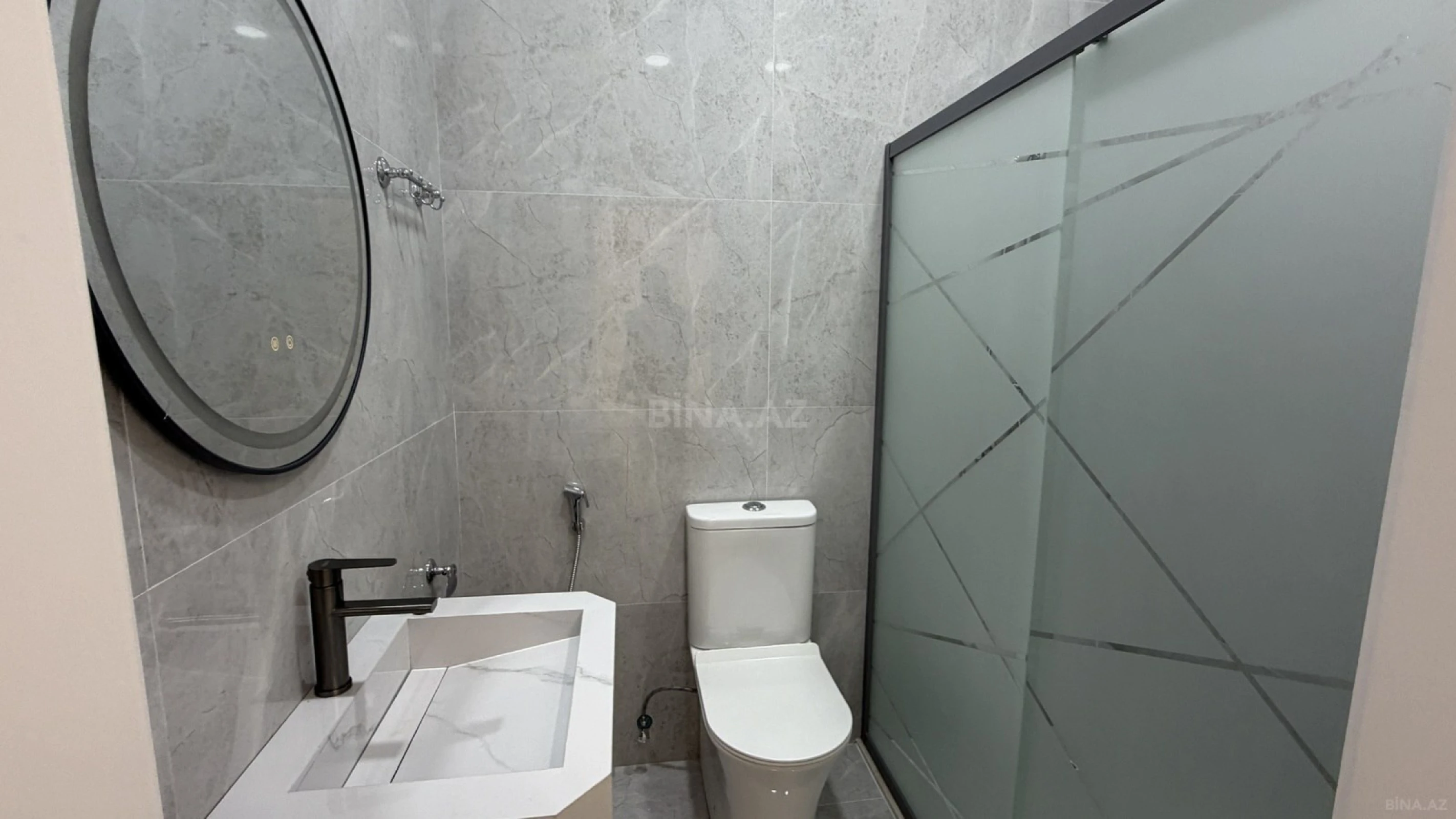 Satılır 4 otaqlı həyət evi 160 m²