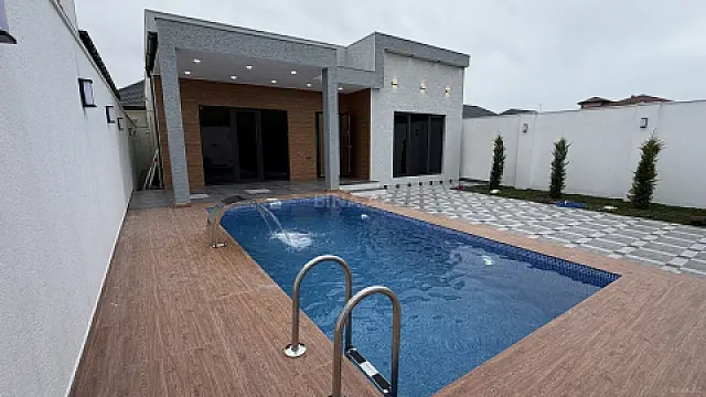 Satılır 4 otaqlı həyət evi 160 m²