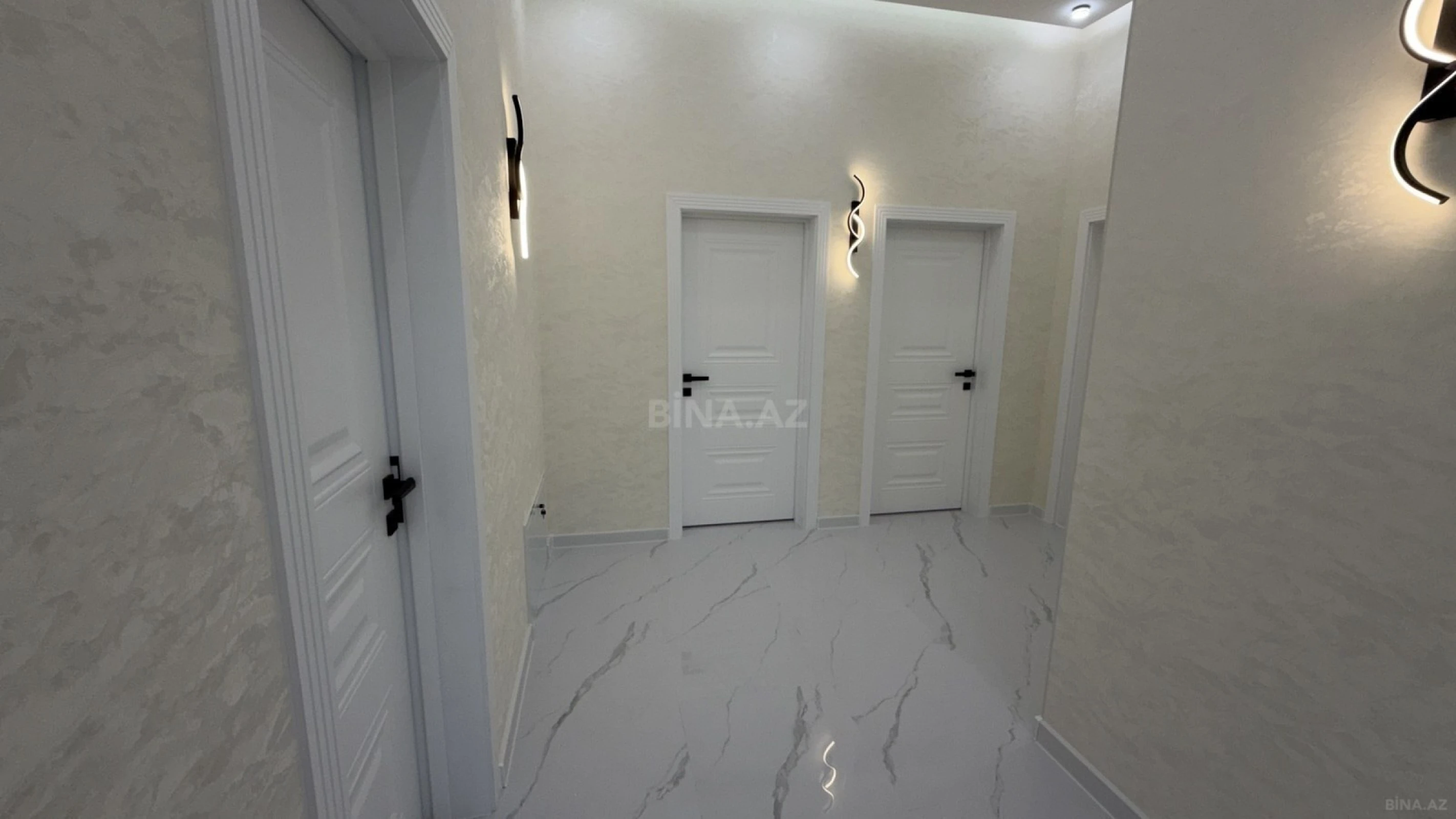 Satılır 4 otaqlı həyət evi 160 m²