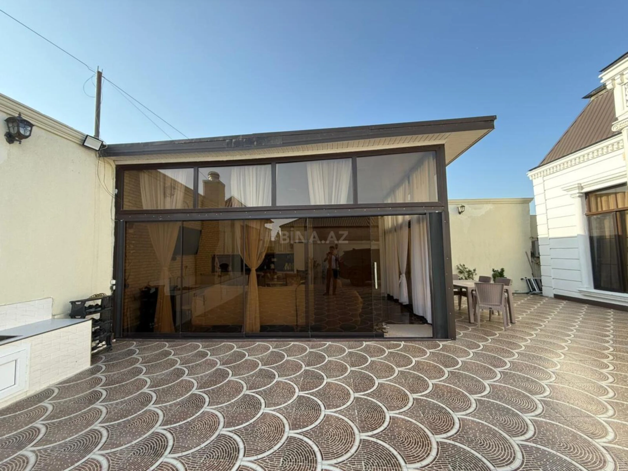 Satılır 5 otaqlı həyət evi 200 m²