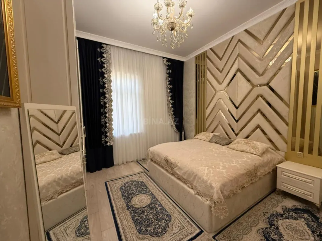 Satılır 5 otaqlı həyət evi 200 m²