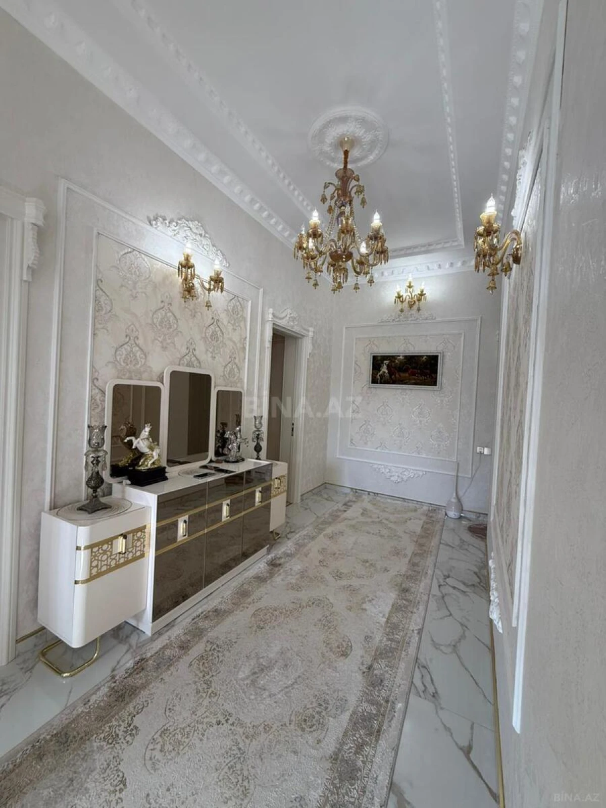 Satılır 5 otaqlı həyət evi 200 m²