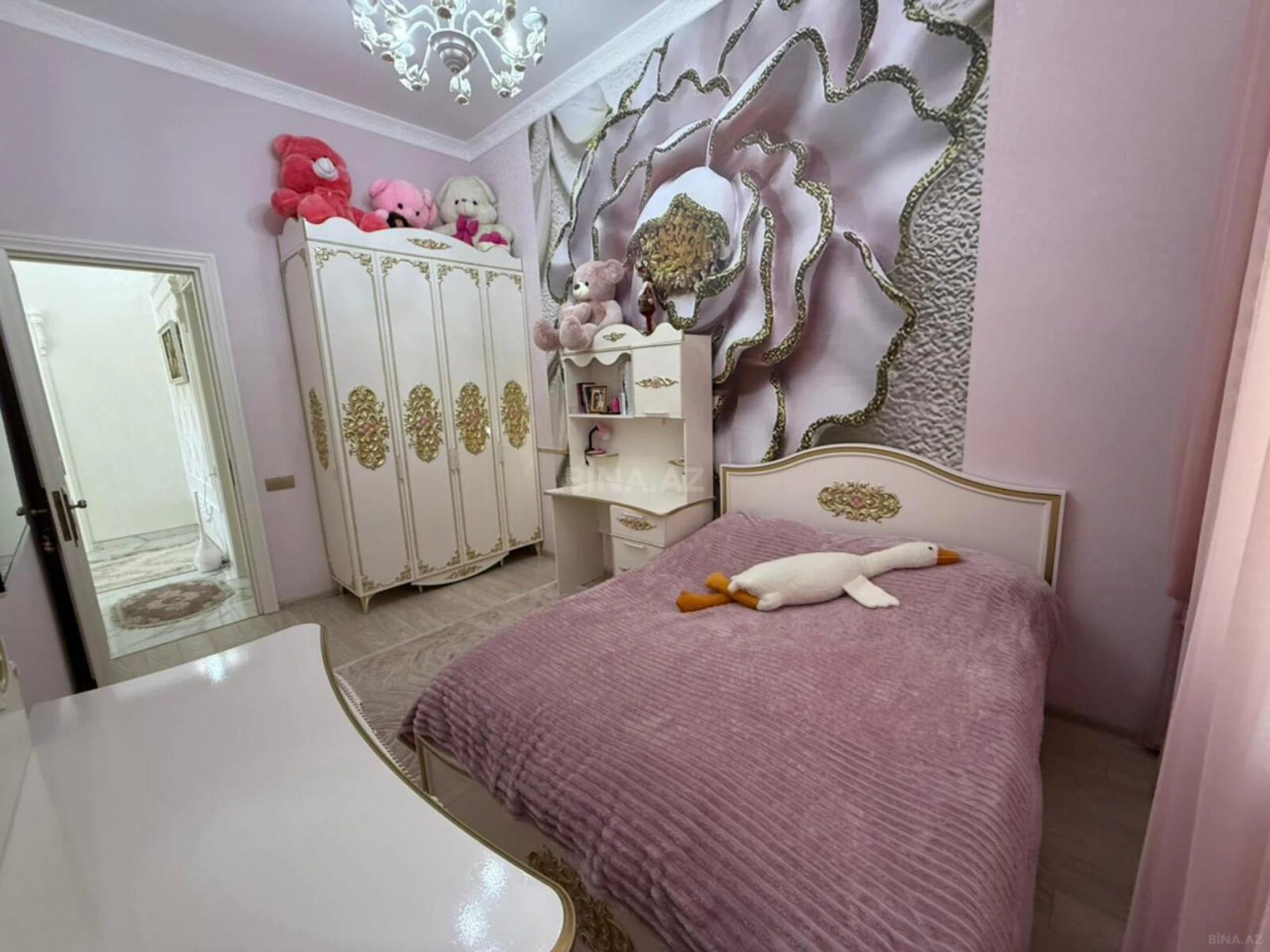 Satılır 5 otaqlı həyət evi 200 m²