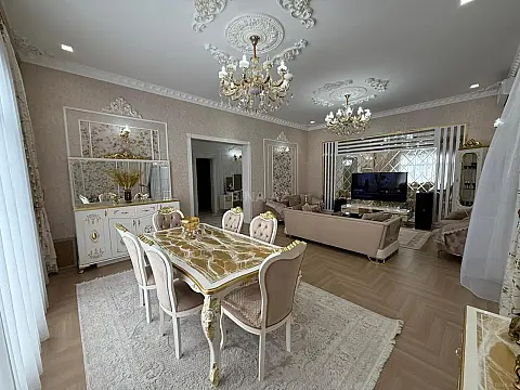 Satılır 5 otaqlı həyət evi 200 m²