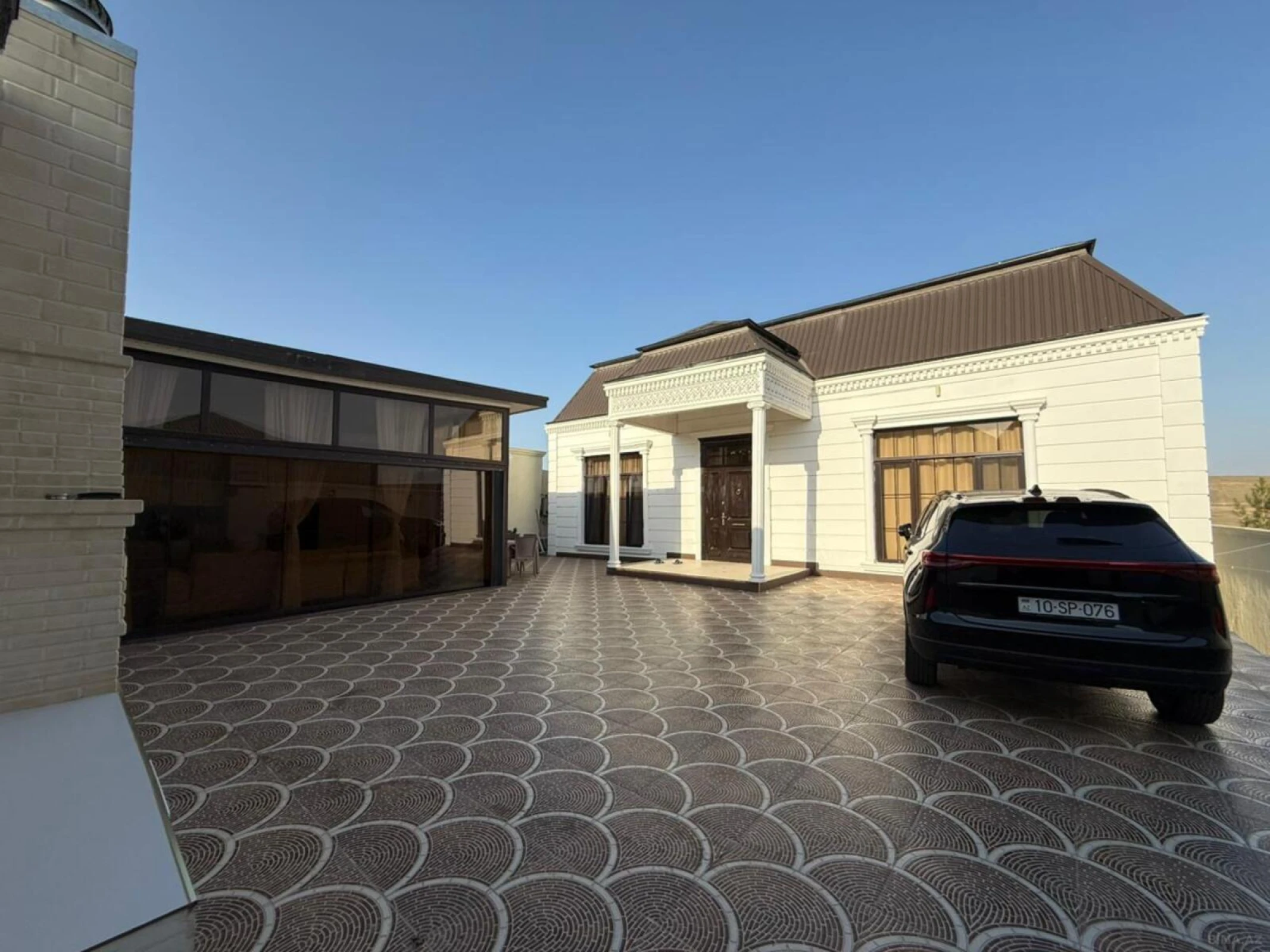 Satılır 5 otaqlı həyət evi 200 m²