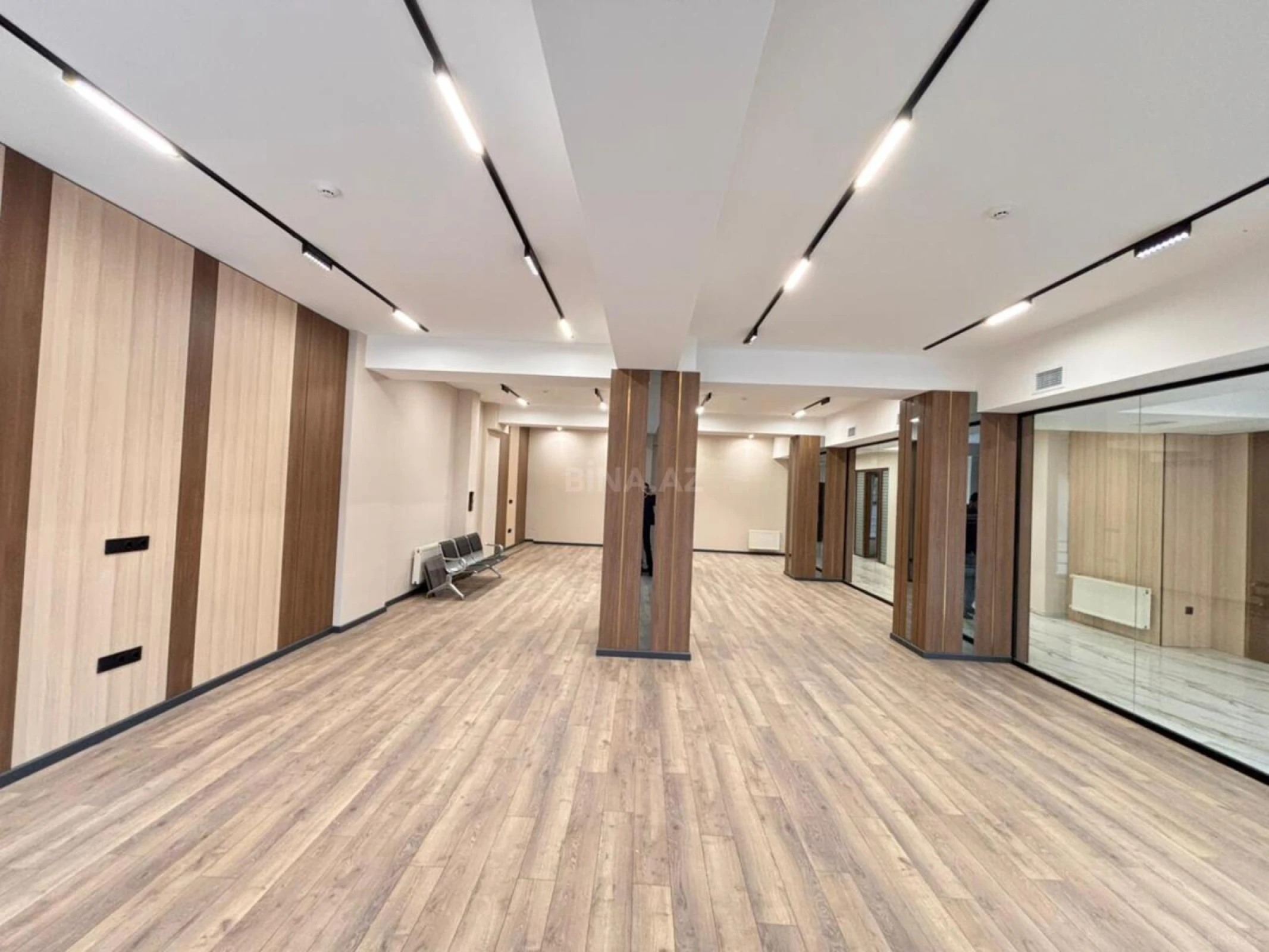 Kirayə verilir obyekt 330 m²