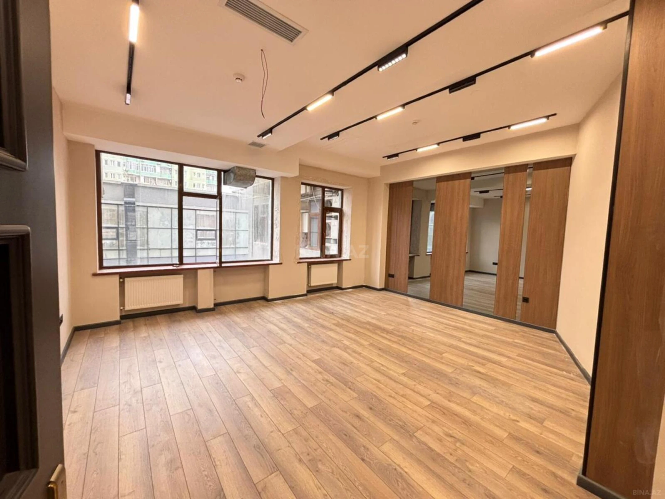 Kirayə verilir obyekt 330 m²