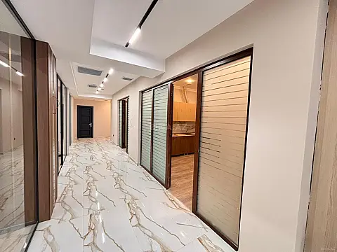 Kirayə verilir obyekt 330 m²