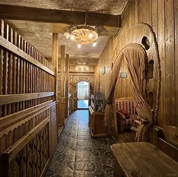 Satılır obyekt 210 m²