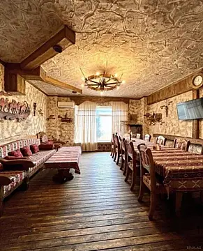 Satılır obyekt 210 m²