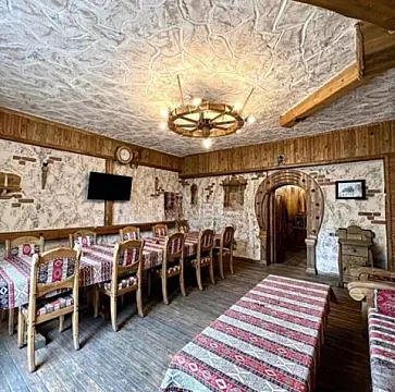 Satılır obyekt 210 m²