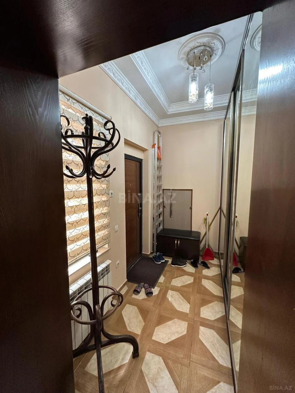 Kirayə verilir 2 otaqlı mənzil 80 m²