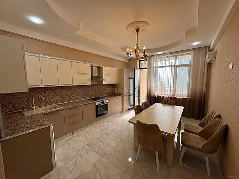 Kirayə verilir 3 otaqlı mənzil 175 m²