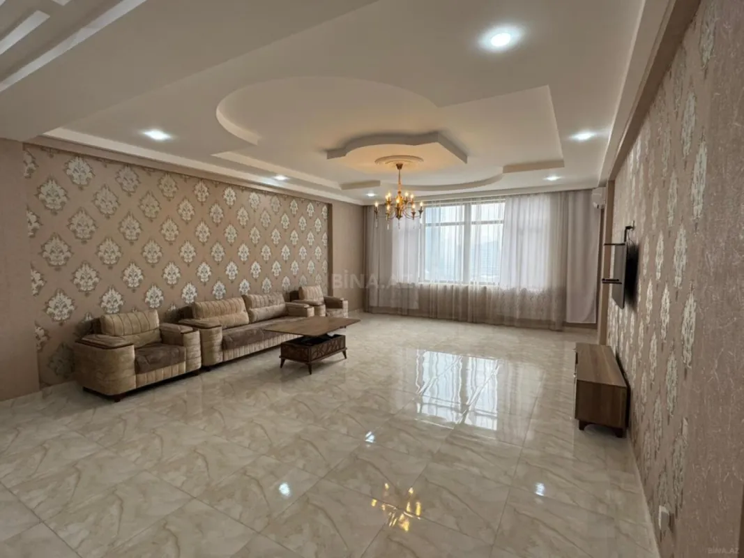 Kirayə verilir 3 otaqlı mənzil 175 m²
