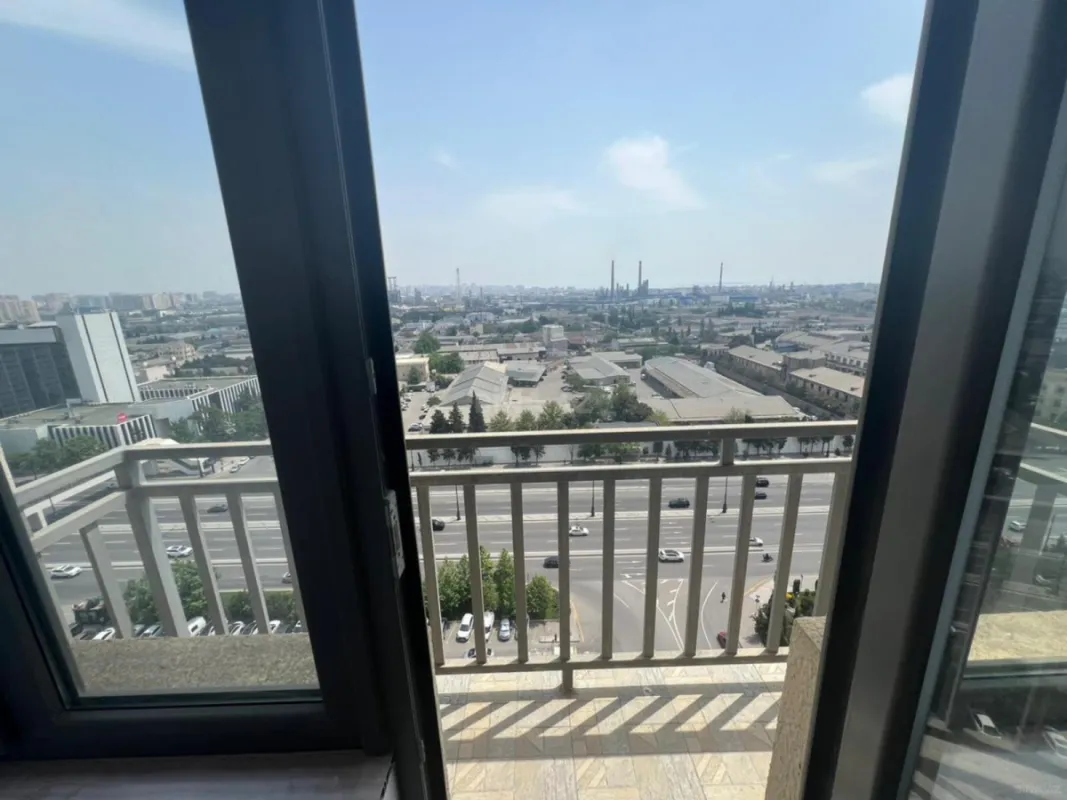 Kirayə verilir 3 otaqlı mənzil 175 m²