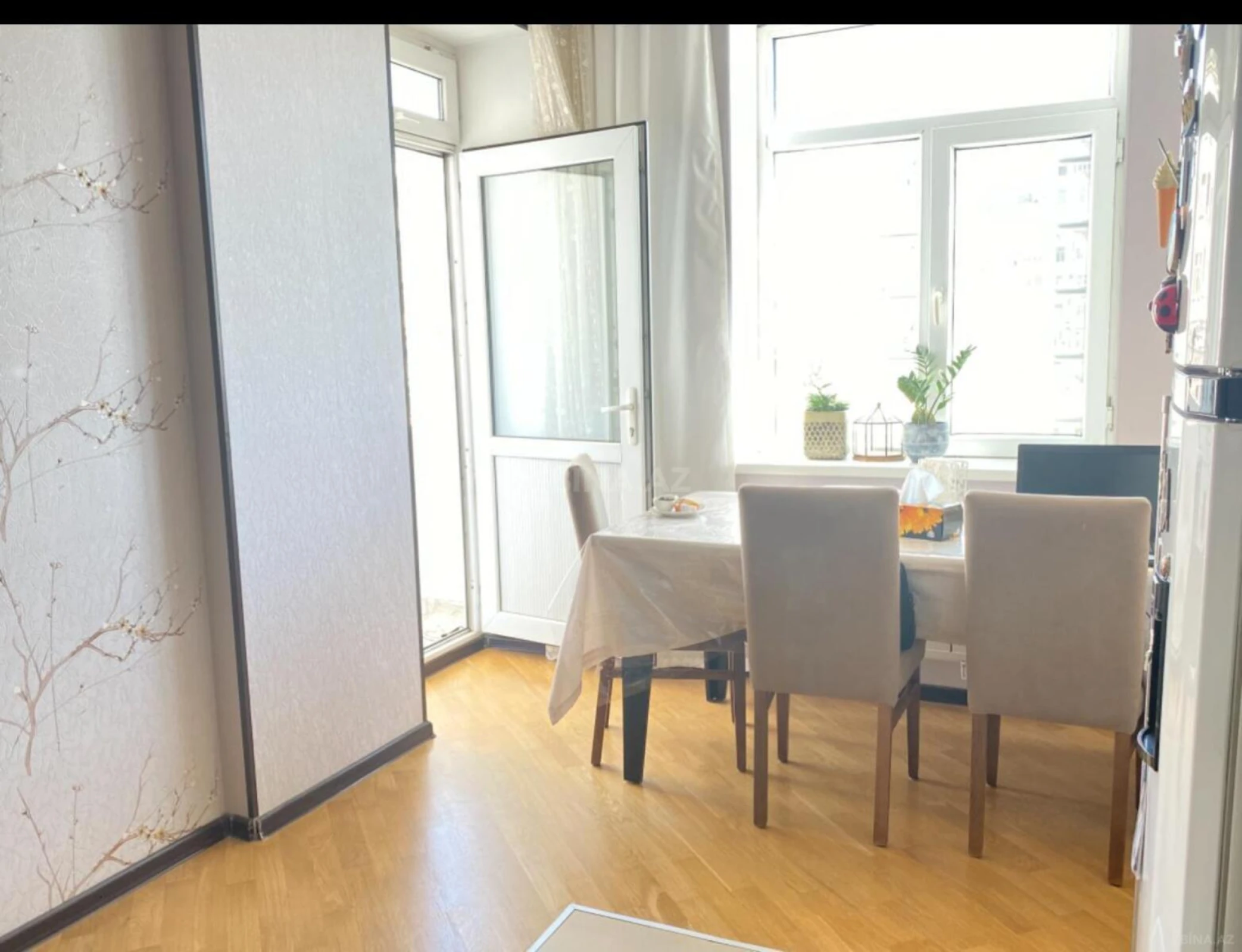 Satılır 3 otaqlı mənzil 100 m²