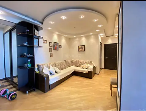 Satılır 3 otaqlı mənzil 100 m² — Bakı, Həzi Aslanov qəs. 3 otaq 100.00 m²