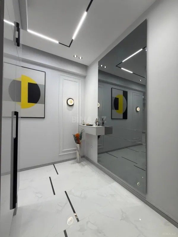 Satılır 3 otaqlı mənzil 125 m²