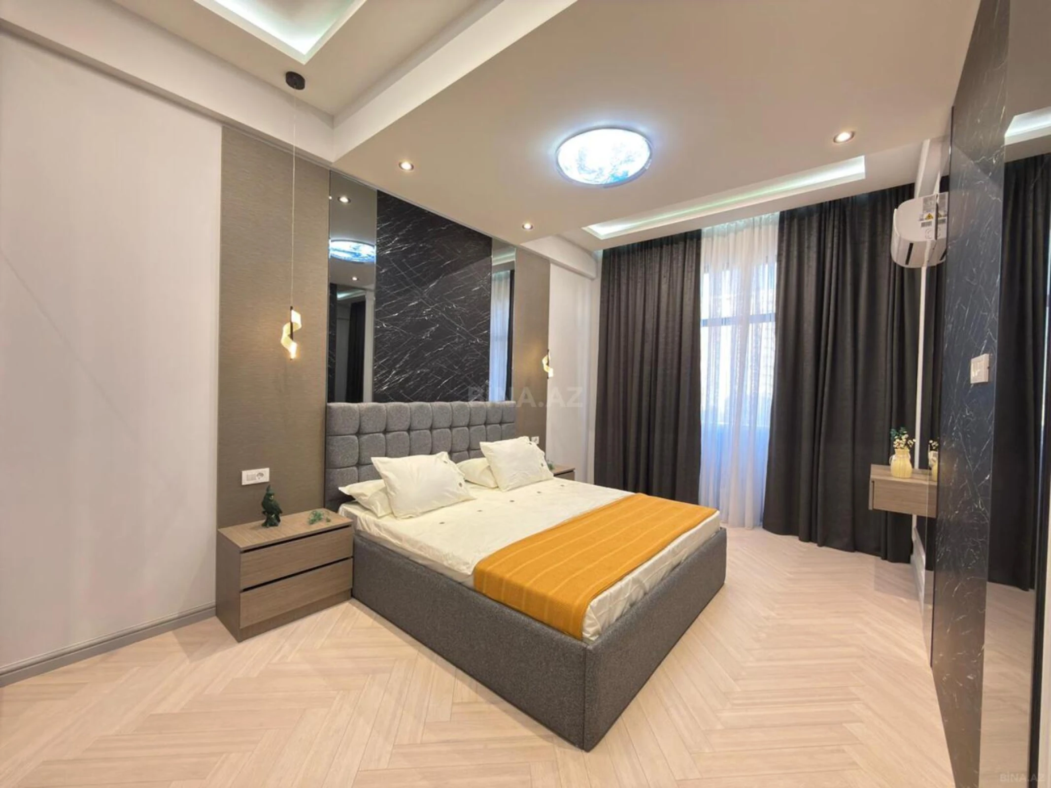 Satılır 3 otaqlı mənzil 125 m²