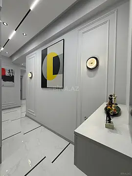 Satılır 3 otaqlı mənzil 125 m²