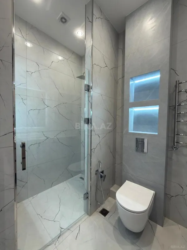 Satılır 3 otaqlı mənzil 125 m²