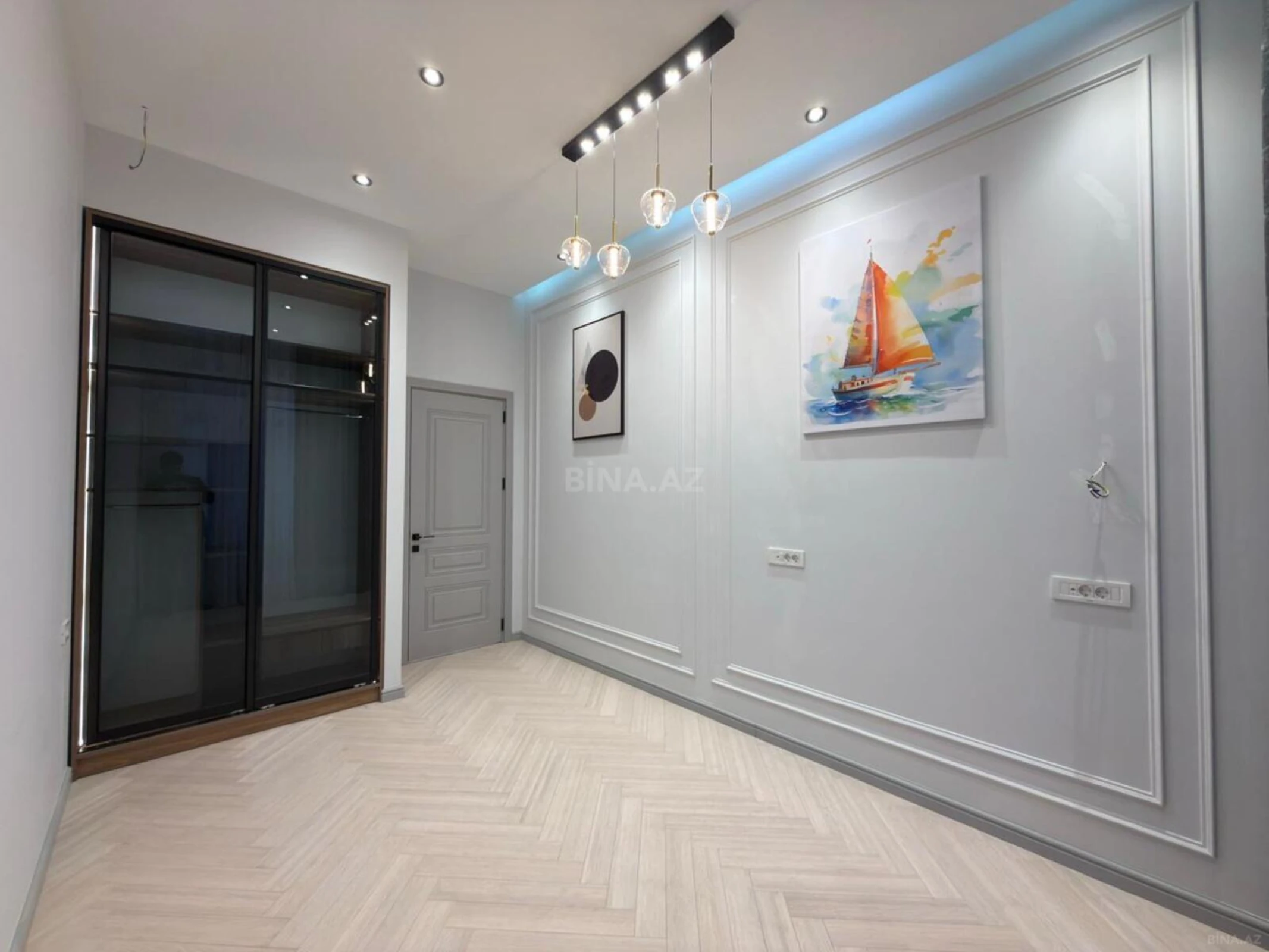 Satılır 3 otaqlı mənzil 125 m²