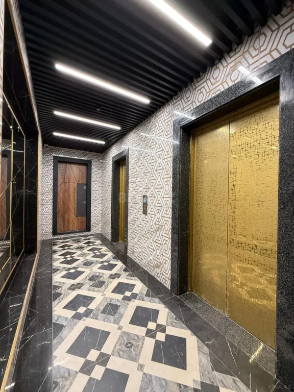 Satılır 3 otaqlı mənzil 125 m²