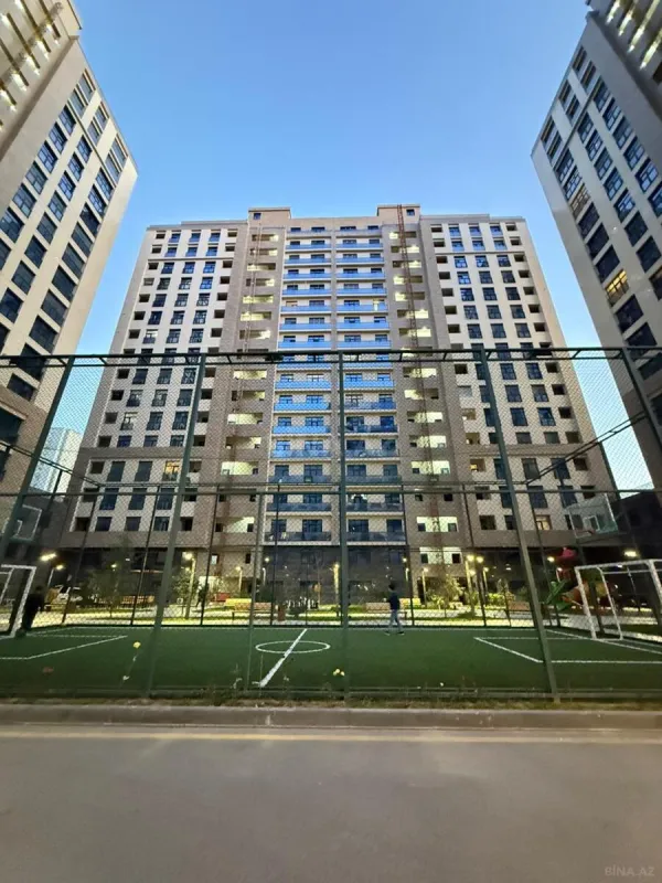 Satılır 3 otaqlı mənzil 125 m²