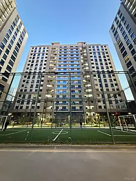 Satılır 3 otaqlı mənzil 125 m²