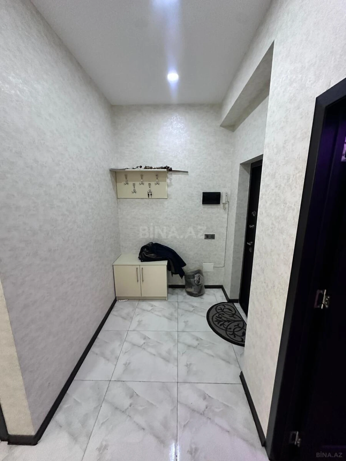 Satılır 3 otaqlı mənzil 94 m²