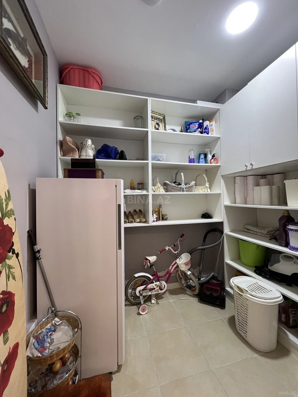 Satılır 4 otaqlı mənzil 180 m²
