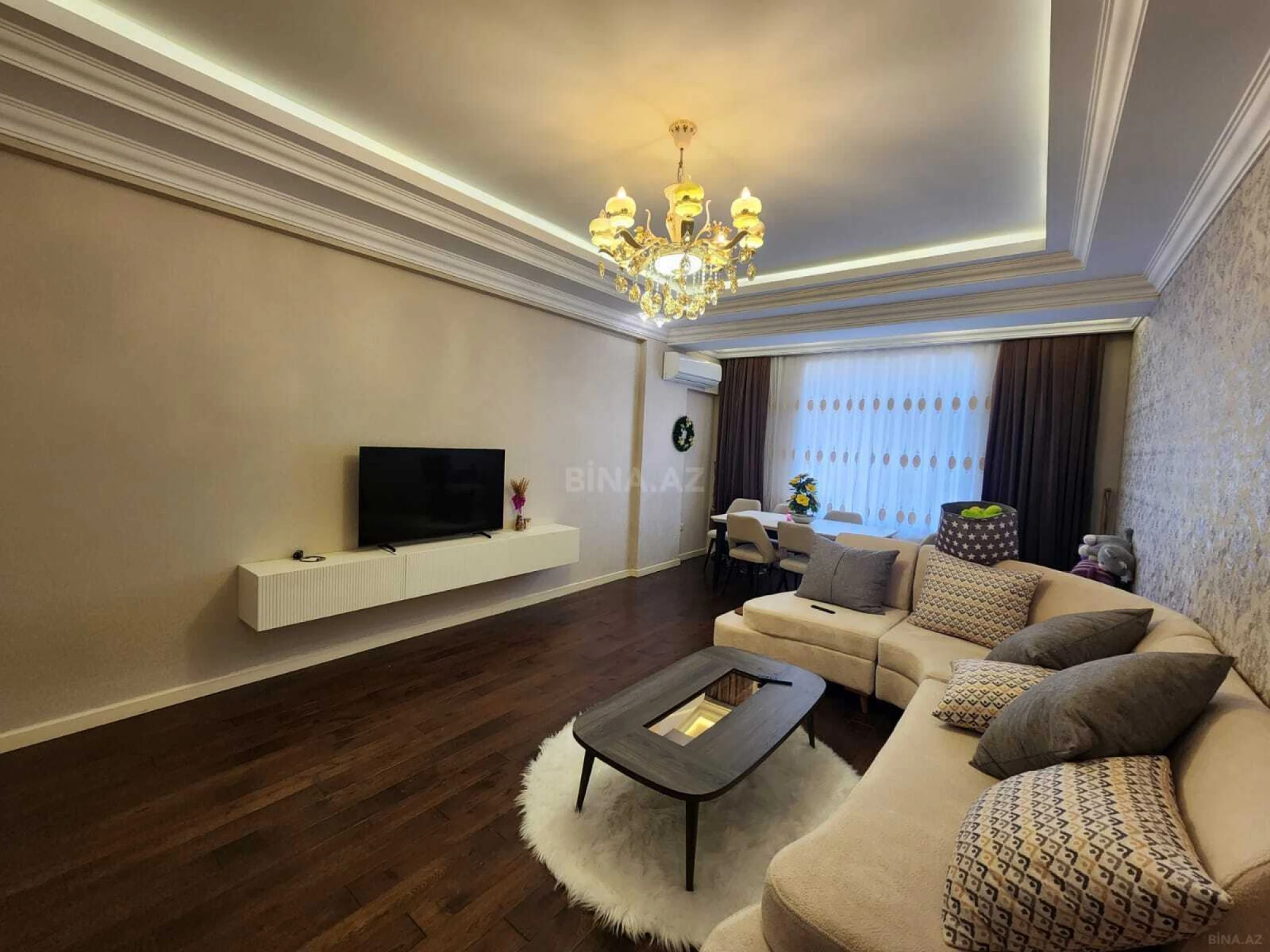 Satılır 2 otaqlı mənzil 108 m²