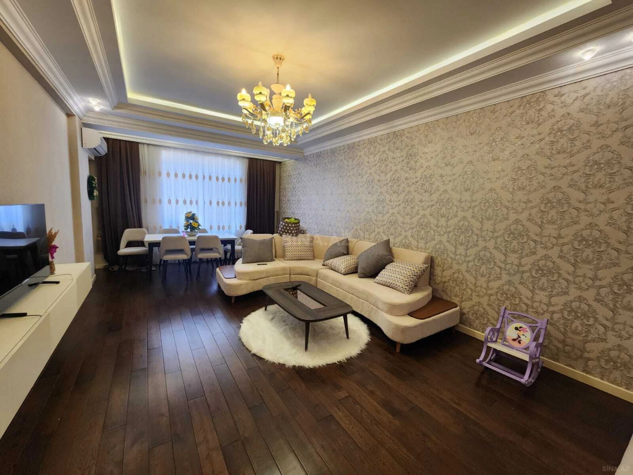 Satılır 2 otaqlı mənzil 108 m²