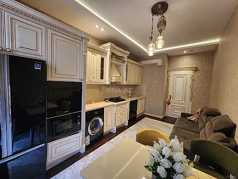 Satılır 2 otaqlı mənzil 108 m²