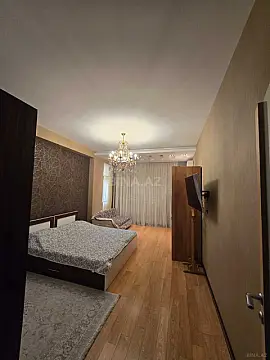 Satılır 3 otaqlı mənzil 158 m²