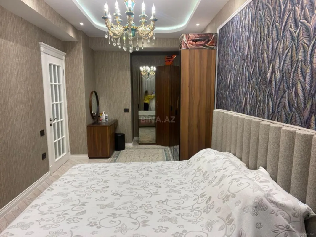 Kirayə verilir 2 otaqlı mənzil 70 m²