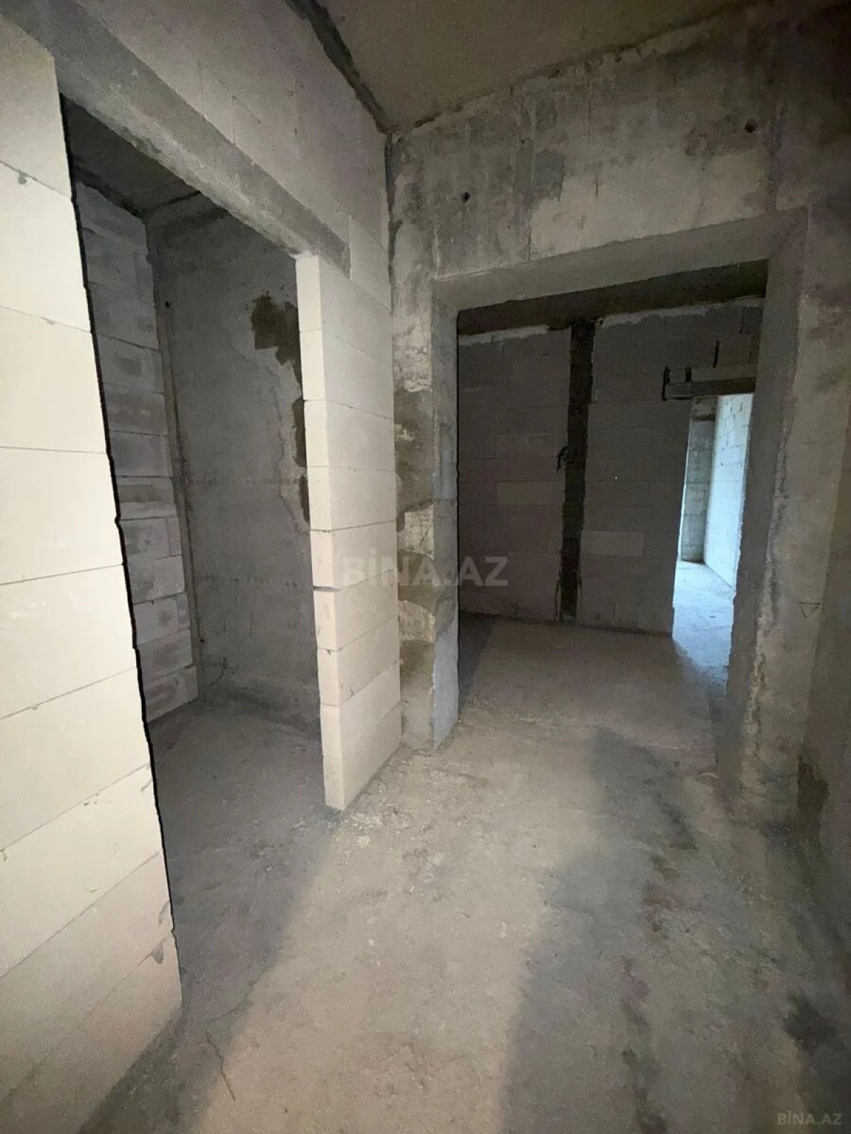 Satılır 3 otaqlı mənzil 148 m²