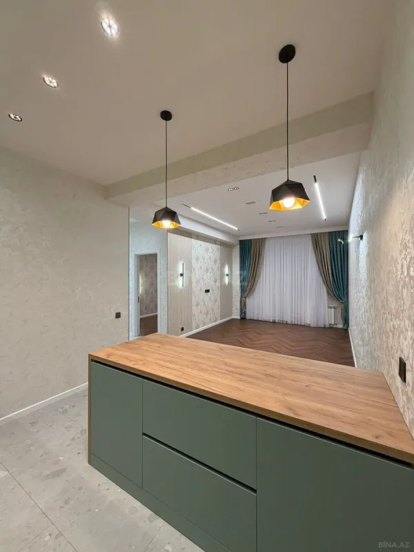 Satılır 3 otaqlı mənzil 97 m²