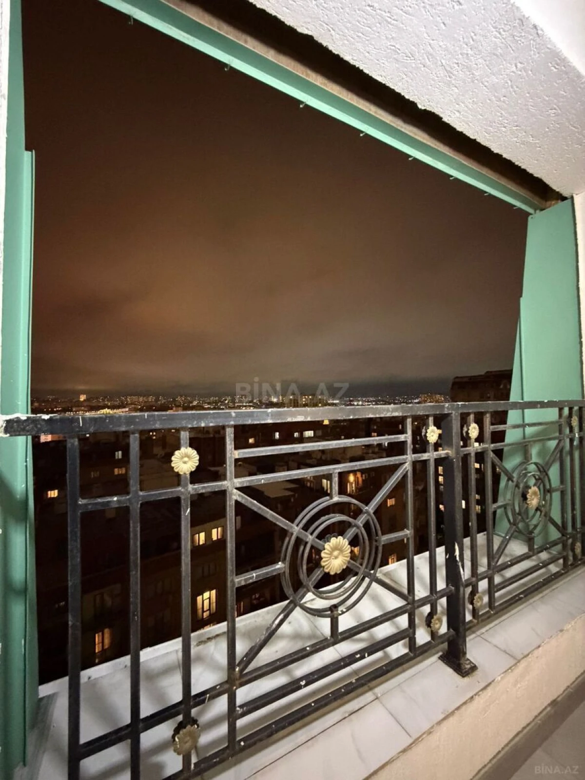 Satılır 3 otaqlı mənzil 97 m²