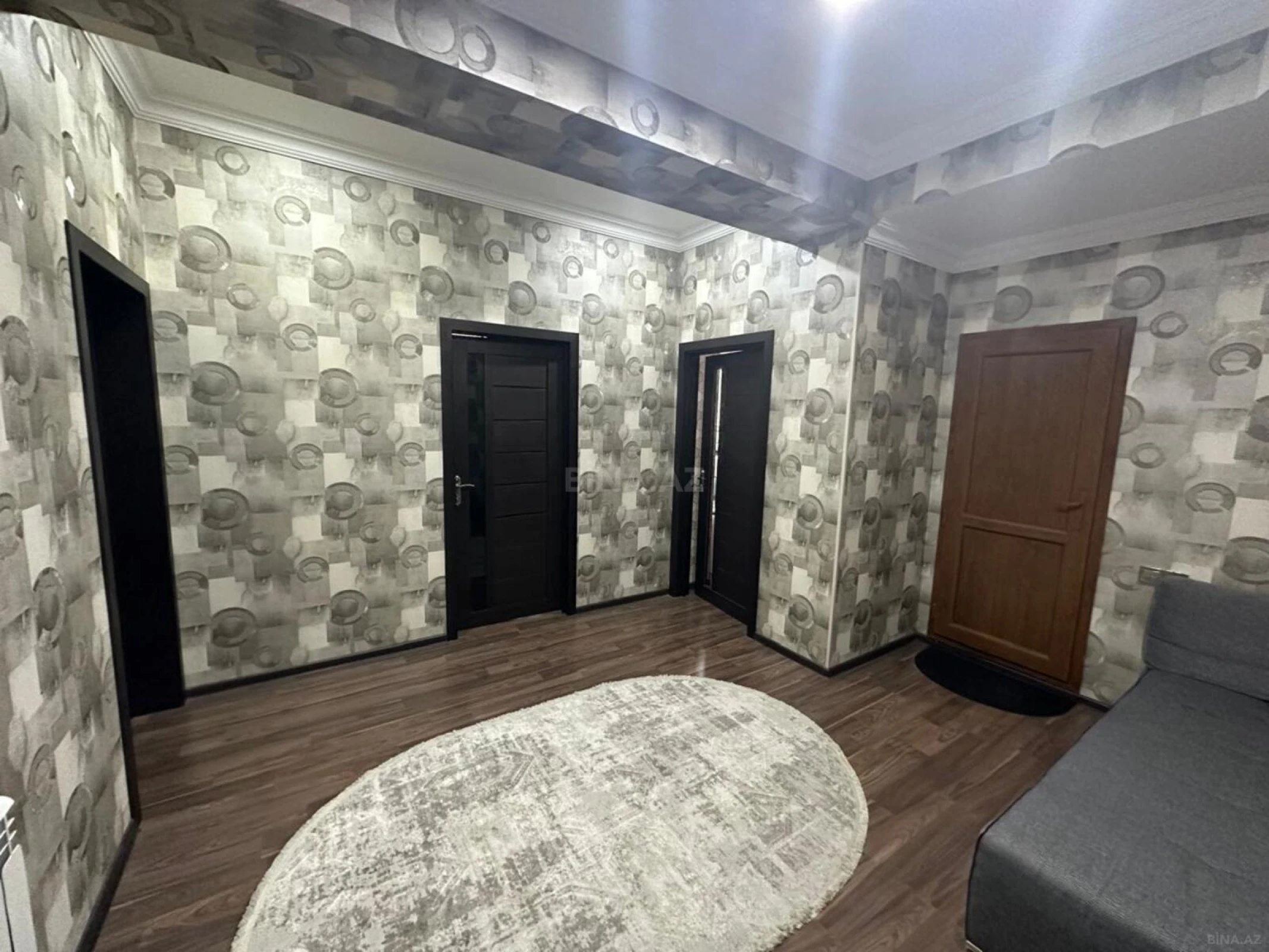 Satılır 2 otaqlı mənzil 87 m²