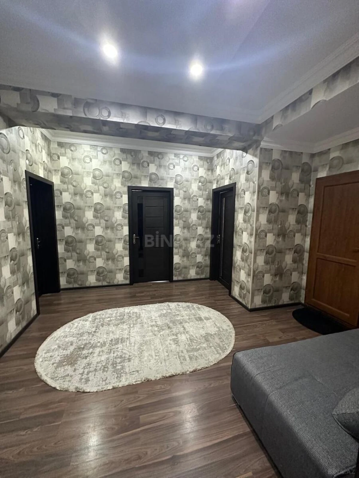 Satılır 2 otaqlı mənzil 87 m²